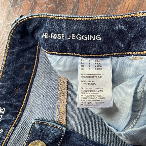 Women’s American Eagle 360° Super Stretch Hi-Rise Jegging - Picture 3 of 6